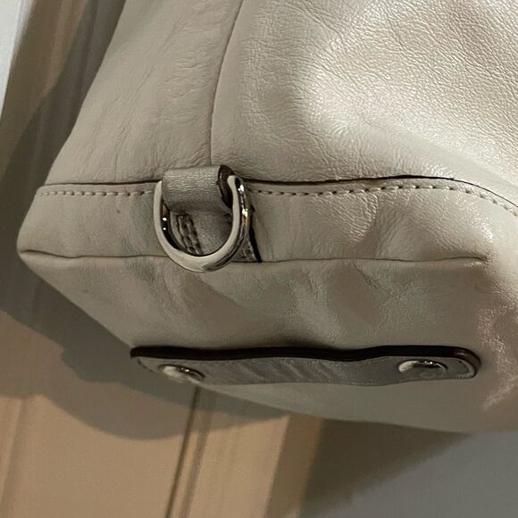 Coach Ashley Two Way Leather Satchel White/Silver - Picture 4 of 9